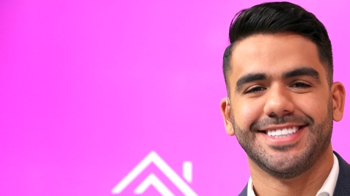 Carlos Adyan conduce "En Casa con Telemundo" (Telemundo)/Miami, 12 de febrero 2024.