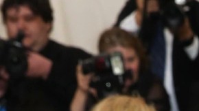 Kendall Jenner en la alfombra roja de la MET Gala 2018, con los mejores exponentes de la moda y el diseño que este año eligieron como tema Cuerpos Celestiales e Iconografía Católica, en el Museo Metropolitano de Nueva York/Nueva York, 8 de mayo de 2018.