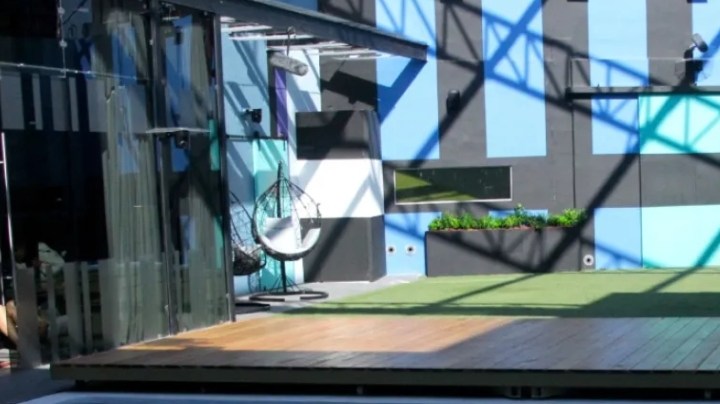 'La Casa de los Famosos 4': cuarto fuego desconfía de Cristina Porta y arma su estrategia