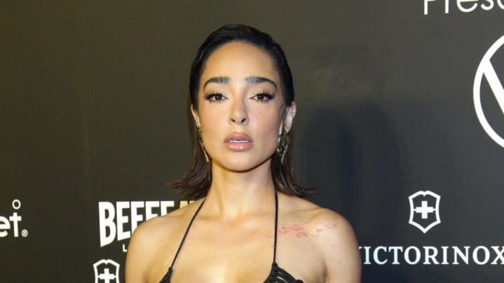 Manelyk González en la alfombra roja del evento de la revista GQ para reconocer a los hombres del año/México, 22 de noviembre 2022.