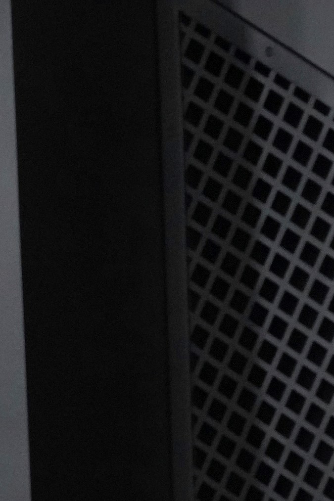 Miley Cyrus en la alfombra roja de los premios Grammy 2024