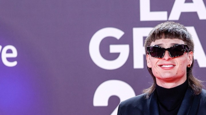Peso Pluma en la alfombra de la entrega 24 de los Latin Grammy 2023, que premia lo mejor de la industria musical hispanoamericana/Sevilla, España, 16 de noviembre 2023.