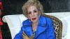 Silvia Pinal recibe en compañía de su hija Sylvia Pasquel el premio "Alas de Cuauhtémoc" de manos de la alcaldesa Sandra Cuevas como reconocimiento a su amplia trayectoria artística/México, 21 de junio 2023.