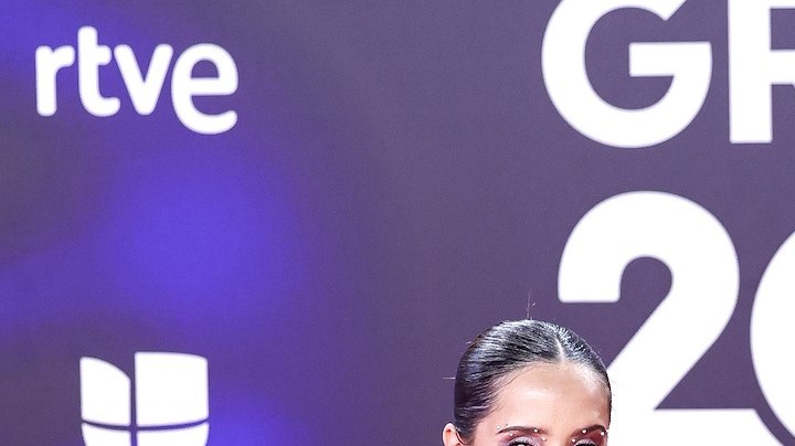 Evaluna Montaner y Camilo en los Latin Grammy 2023.