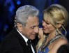 Shakira junto a su padre, William Mebarak. Créditos: Chris Pizzello/AP