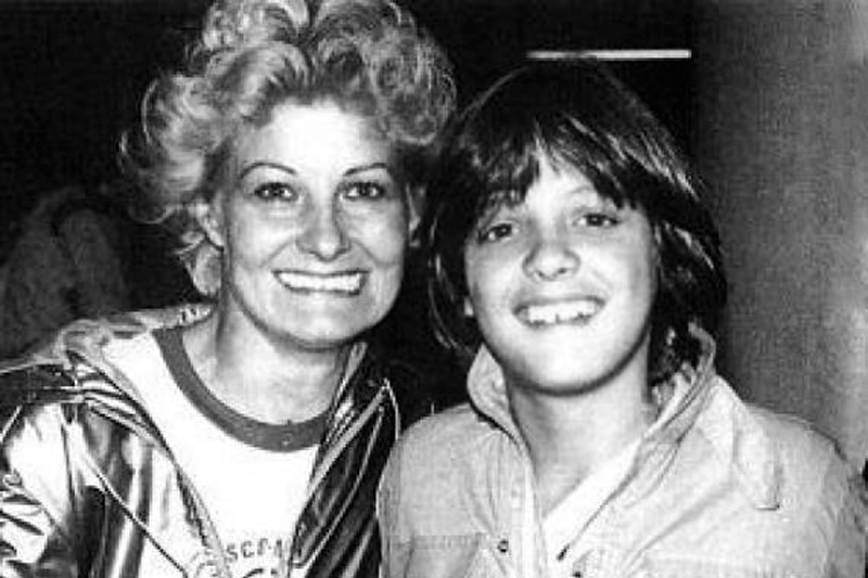 Luis Miguel junto a su madre, Marcela Basteri.