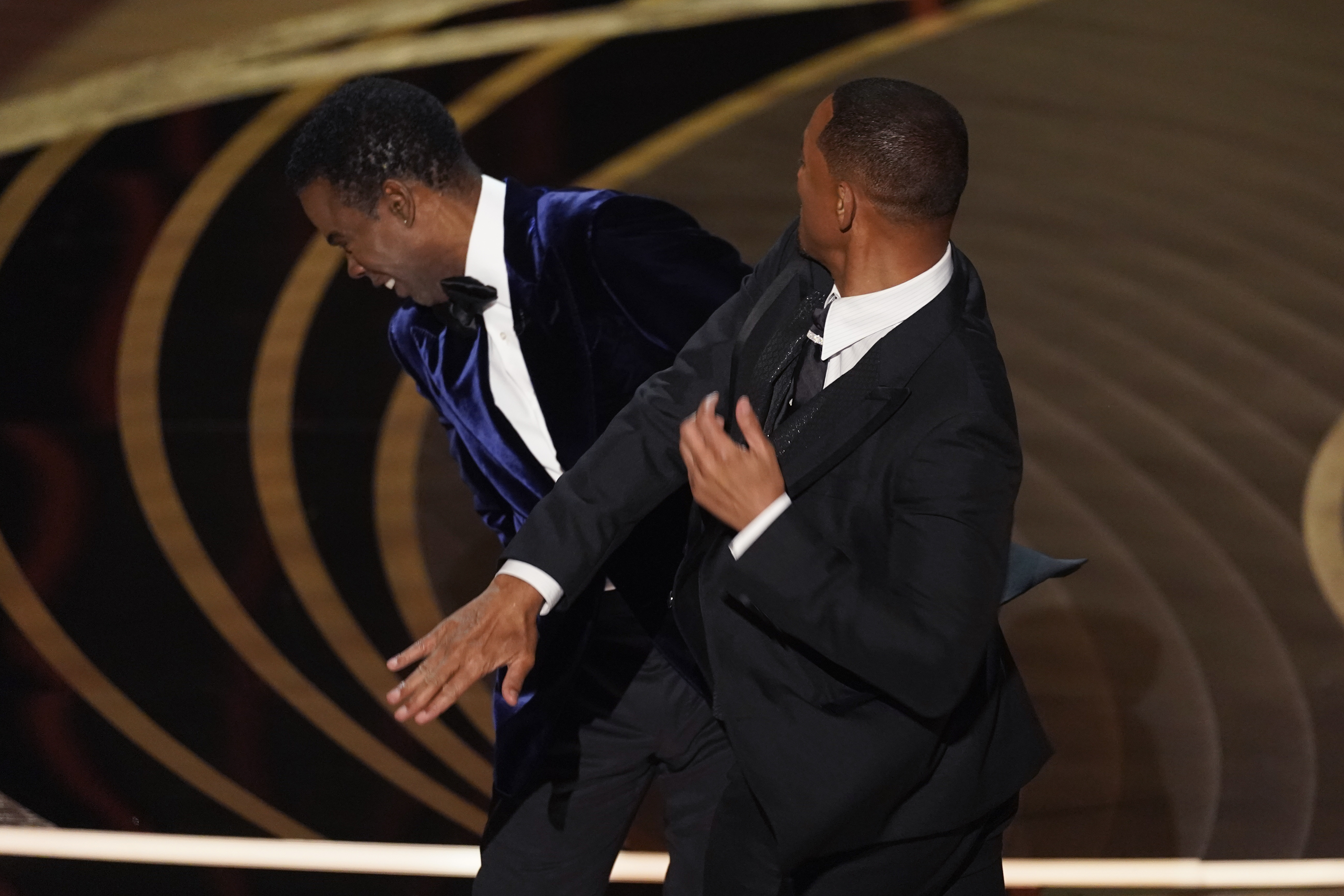 Will Smith abofeteó a Chris Rock en la ceremonia de premiación de la edición 94 de los premios Oscar.