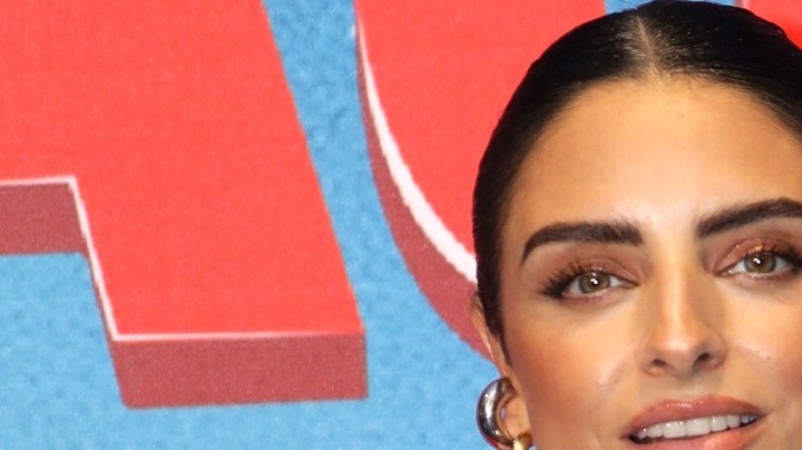 Aislinn Derbez en la presentación de la nueva temporada de "De Viaje Con Los Derbez" (Amazon Prime), que en esta ocasión se embarcan en una aventura en el Polo Norte buscando a Santa Claus/México, 4 de diciembre 2023.