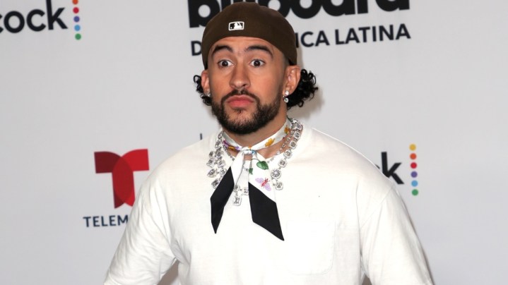 Bad Bunny en la alfombra de los Premios Billboard de la Música Latina/Miami, 5 de octubre del 2023.