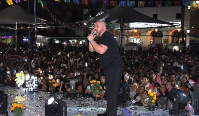 Lupillo Rivera ofrece un concierto totalmente gratuito en Plaza Garibaldi como parte de los festejos por el Día de Muertos/México, 30 de octubre 2022.