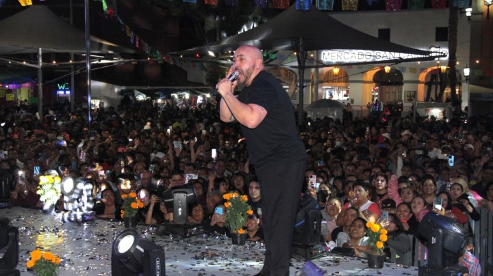 Lupillo Rivera ofrece un concierto totalmente gratuito en Plaza Garibaldi como parte de los festejos por el Día de Muertos/México, 30 de octubre 2022.