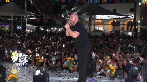 Lupillo Rivera ofrece un concierto totalmente gratuito en Plaza Garibaldi como parte de los festejos por el Día de Muertos/México, 30 de octubre 2022.