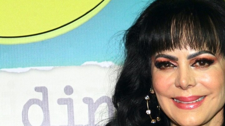 Maribel Guardia en la alfombra roja de la premier de la película "El Roomie", que llega el próximo 18 de enero a la cartelera nacional/México, 16 de enero 2024.