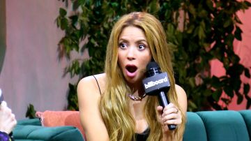 Shakira visita la Semana Billboard a la Música Latina en el Faena Forum ante sus seguidores, previo a su actuación del jueves en Premios Billboard/Miami, 3 de octubre 2023.