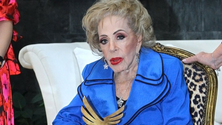 Silvia Pinal en el recibimiento del premio "Alas de Cuauhtémoc", entregado por la alcaldesa Sandra Cuevas como reconocimiento a su amplia trayectoria artística/México, 21 de junio 2023.