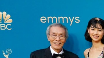 Yeong-su llega a la 74ª edición de los premios Primetime Emmy el lunes 2 de septiembre. 12 de diciembre de 2022 en el Microsoft Theatre de Los Ángeles.