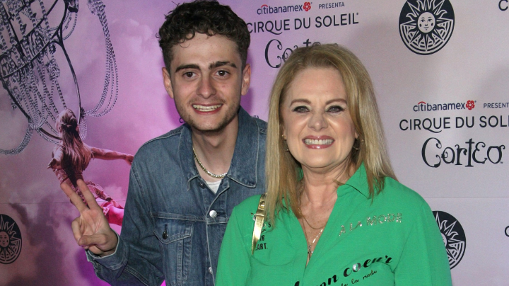 Erika Buenfil junto a su único hijo, Nicolás.