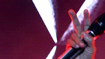 Alejandro Fernández aun extraña a su padre Vicente Fernández.