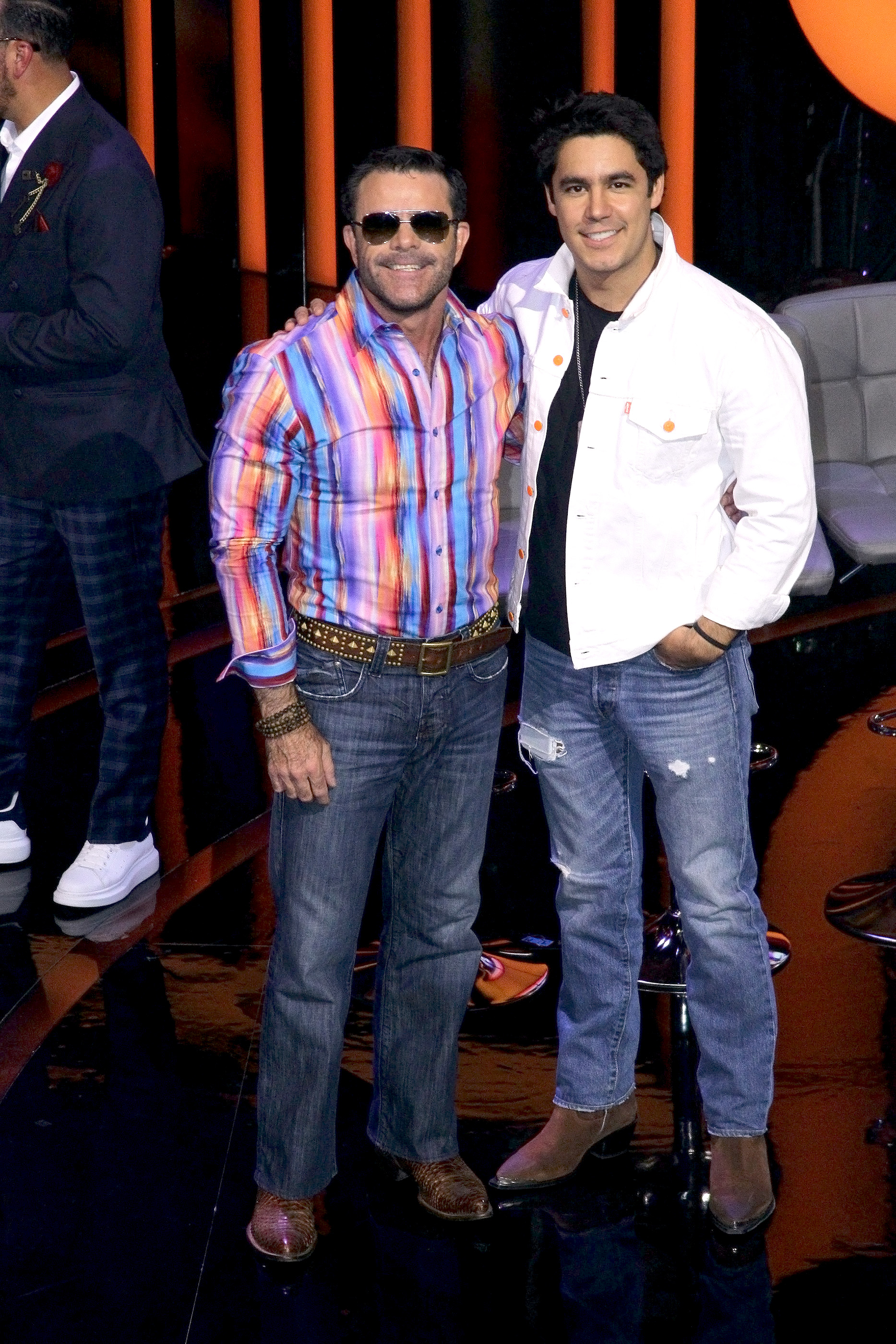 Eduardo Capetillo y su hijo Eduardo Jr. en la presentación de 'Juego De Voces'.