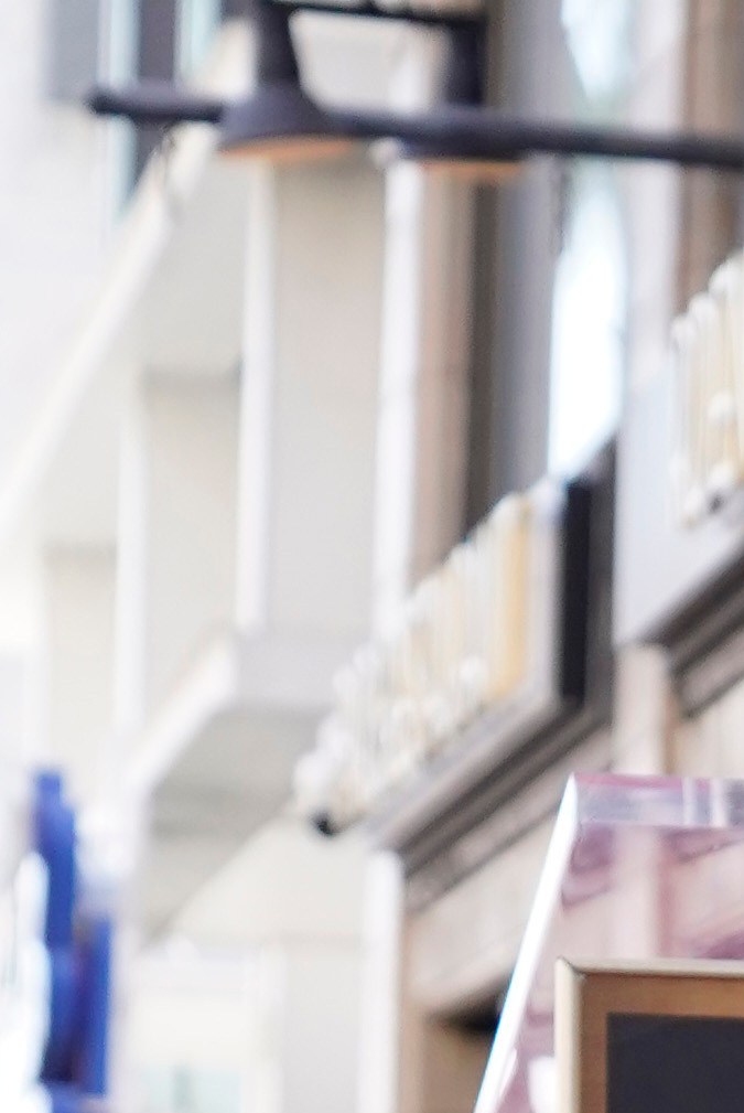 Nadia Ferreira y Marc Anthony en la ceremonia de entrega de una estrella en el Paseo de la Fama de Hollywood para el cantante.