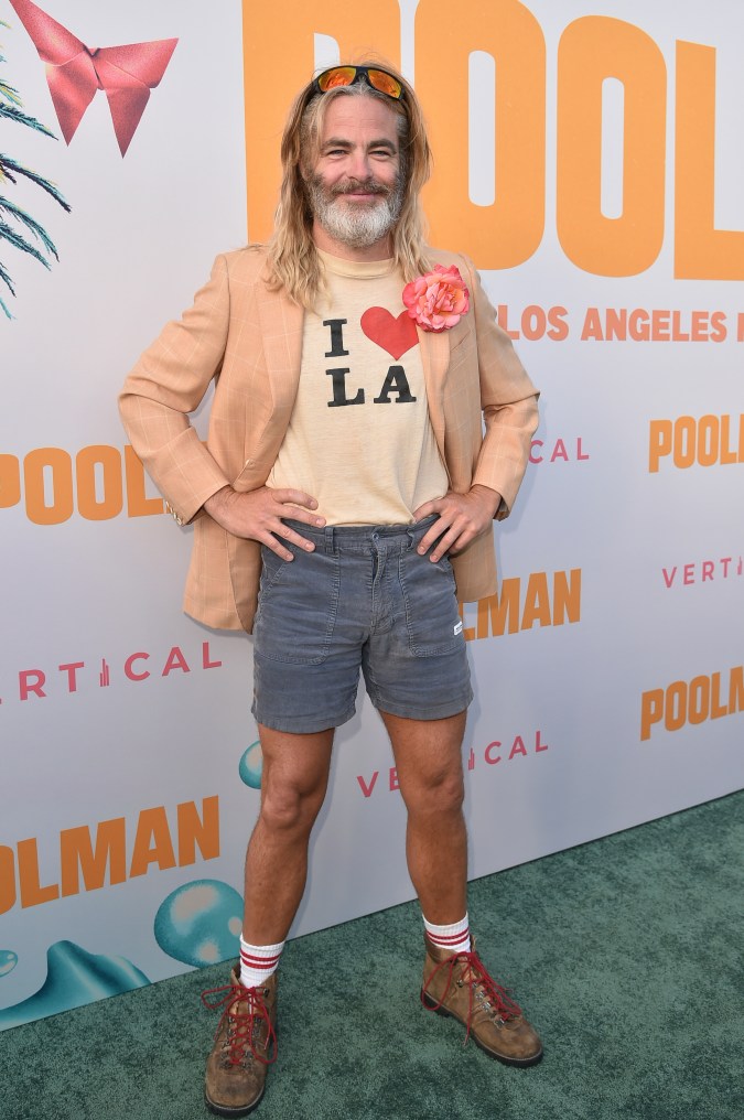 Chris Pine en el estreno de ‘Poolman’ con su nueva apariencia física. Abril, 2024.
