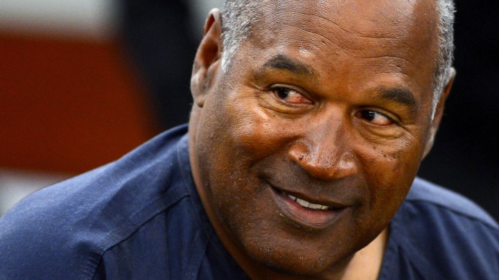 O.J. Simpson padecía de cáncer y murió a los 76 años de edad.