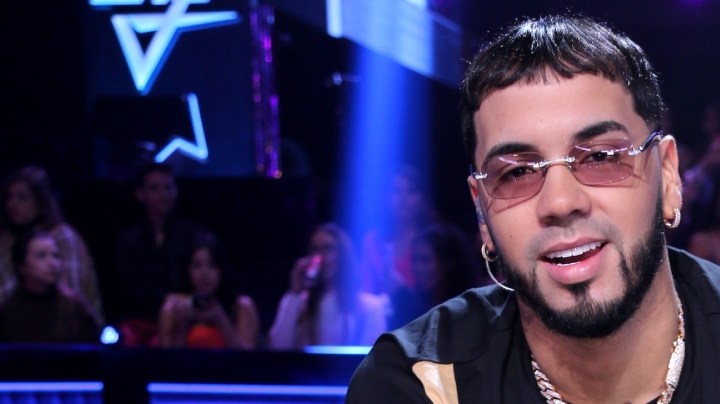 Anuel AA es el juez invitado de la semana en la semifinal de "Reina de la Canción" (Univision), que eligió a sus 4 finalistas/Miami, 17 de noviembre 2019.