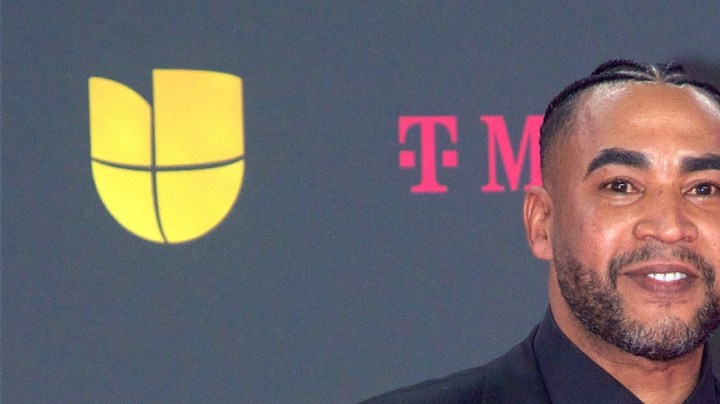 Don Omar en la alfombra de la 36 edición de "Premio Lo Nuestro" (Univision) a la música latina/Miami, 22 de febrero 2024.