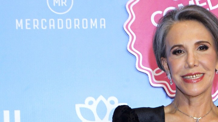 Florinda Meza desfila por la alfombra roja de la premiere de la película "Dulce Familia" que llega el próximo 10 de mayo a la cartelera nacional/México, 7 de mayo 2019.