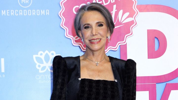 Florinda Meza desfila por la alfombra roja de la premiere de la película "Dulce Familia" que llega el próximo 10 de mayo a la cartelera nacional/México, 7 de mayo 2019.