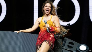 Shakira se presenta con Bizarrap durante el primer fin de semana del Festival de Música y Artes de Coachella Valley en el Empire Polo Club el viernes 12 de abril de 2024 en Indio, California