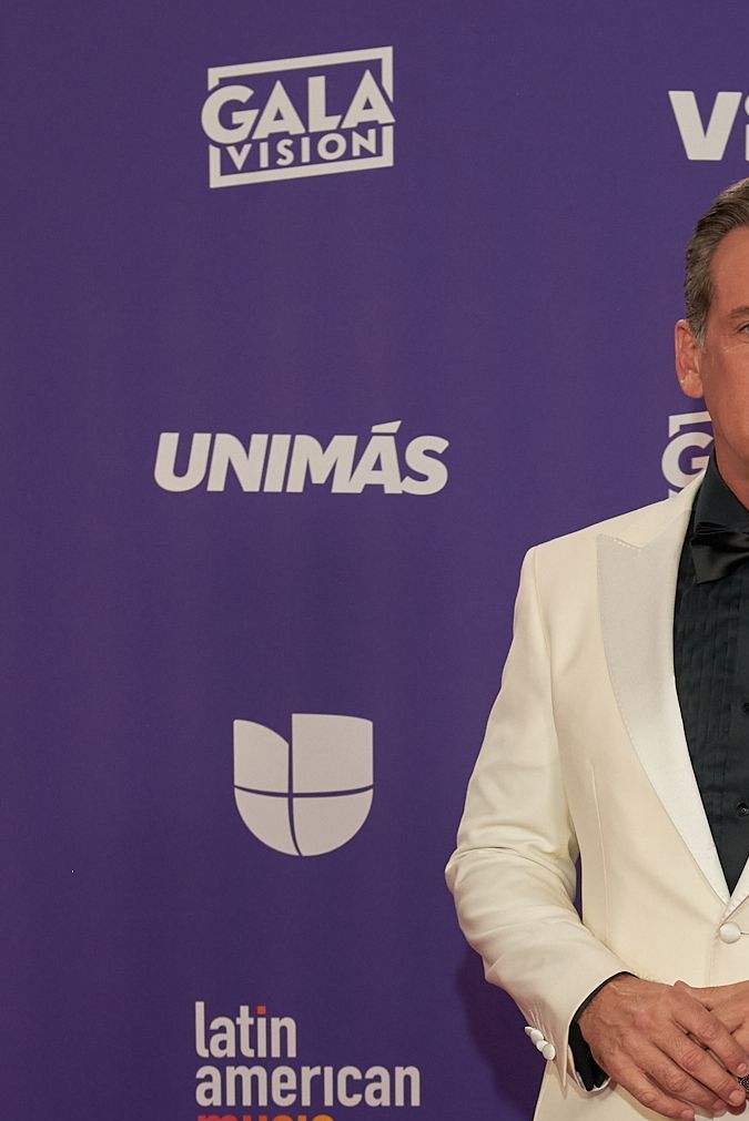 Carlos Ponce en los Latin American Music Awards.