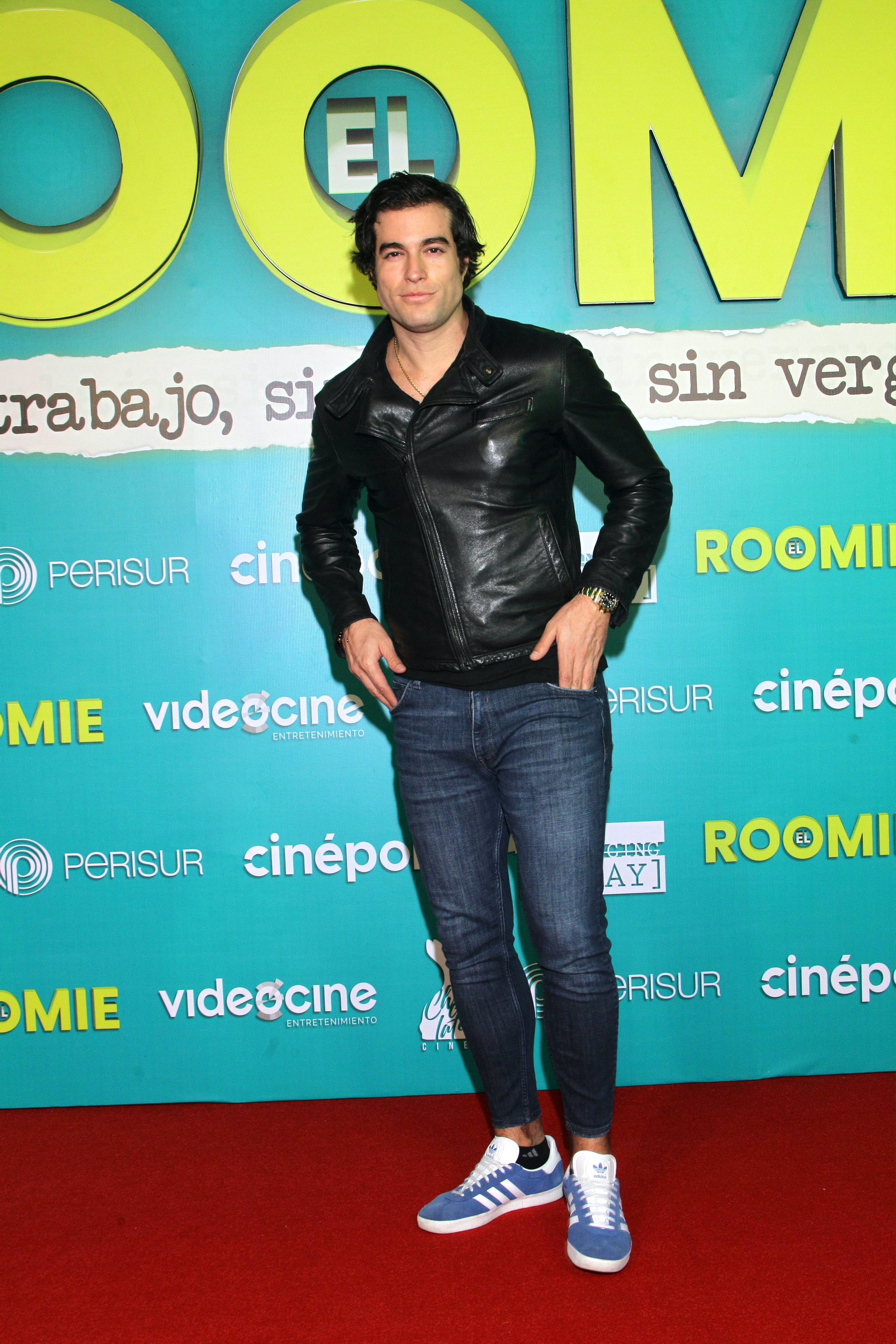 Danilo Carrera en la alfombra roja de la premier de la película "El Roomie"/México, 16 de enero 2024.