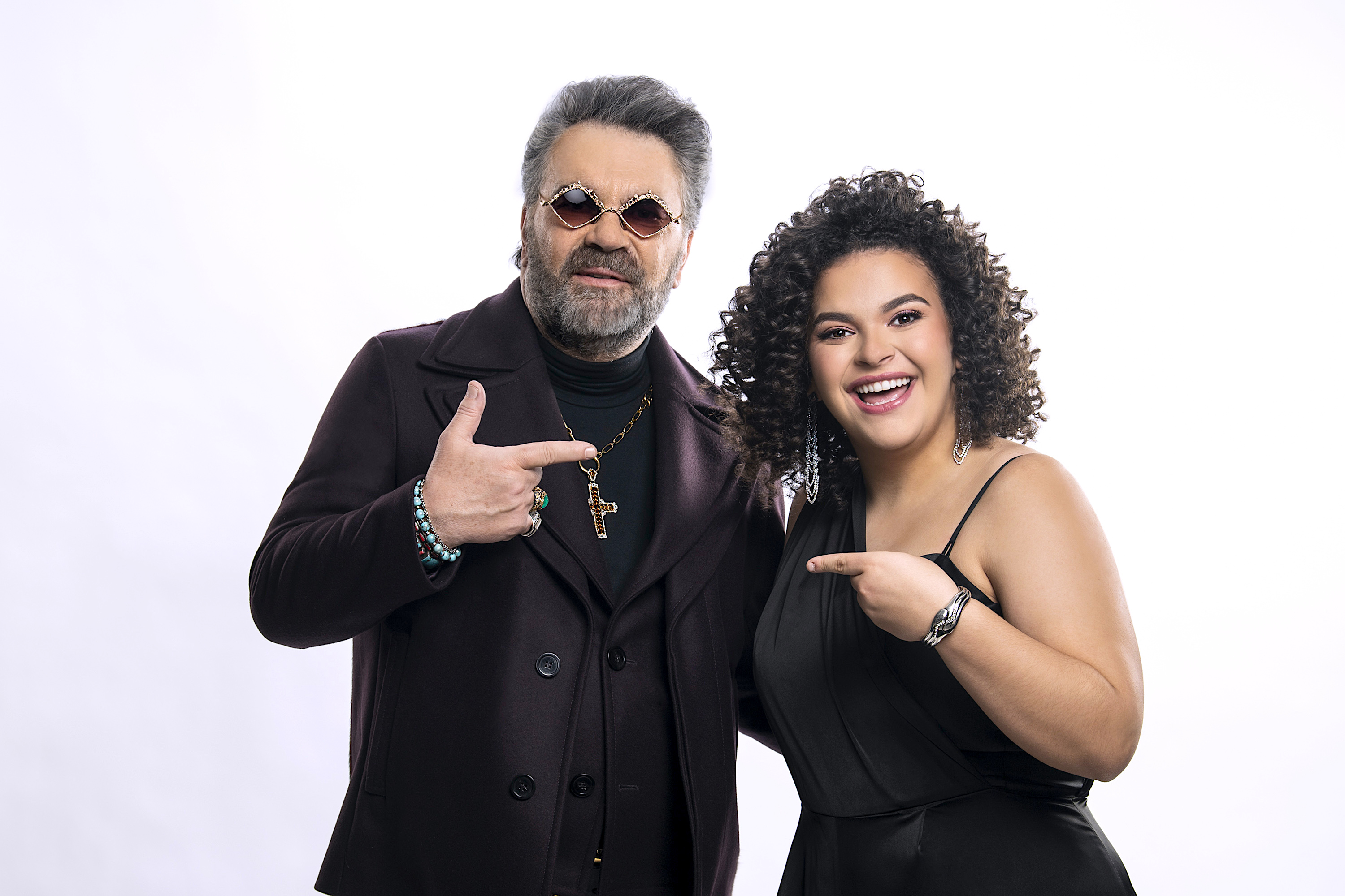 Mijares y Lucerito Mijares participan en "Juego De Voces" (TelevisaUnivision)/México, 11 de abril 2024