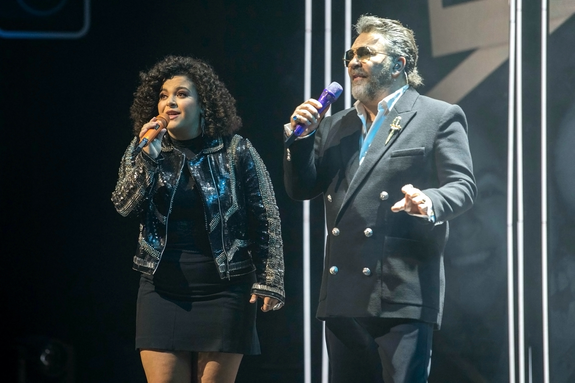 Lucerito y Mijares en el segundo programa de "Juego De Voces", que se trasmite por Las Estrellas en México.
