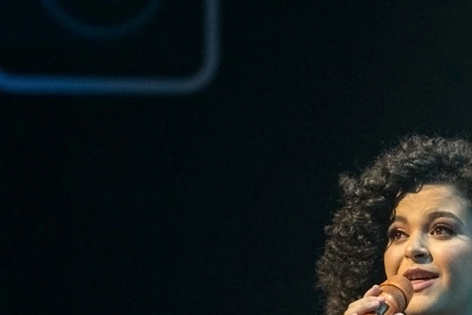 Lucerito y Mijares en el segundo programa de "Juego De Voces", que se trasmite por Las Estrellas en México.