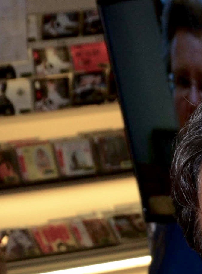 Eugenio Derbez y Loreto Peralta en la firma de autógrafos de la película: 'No se aceptan devoluciones'.