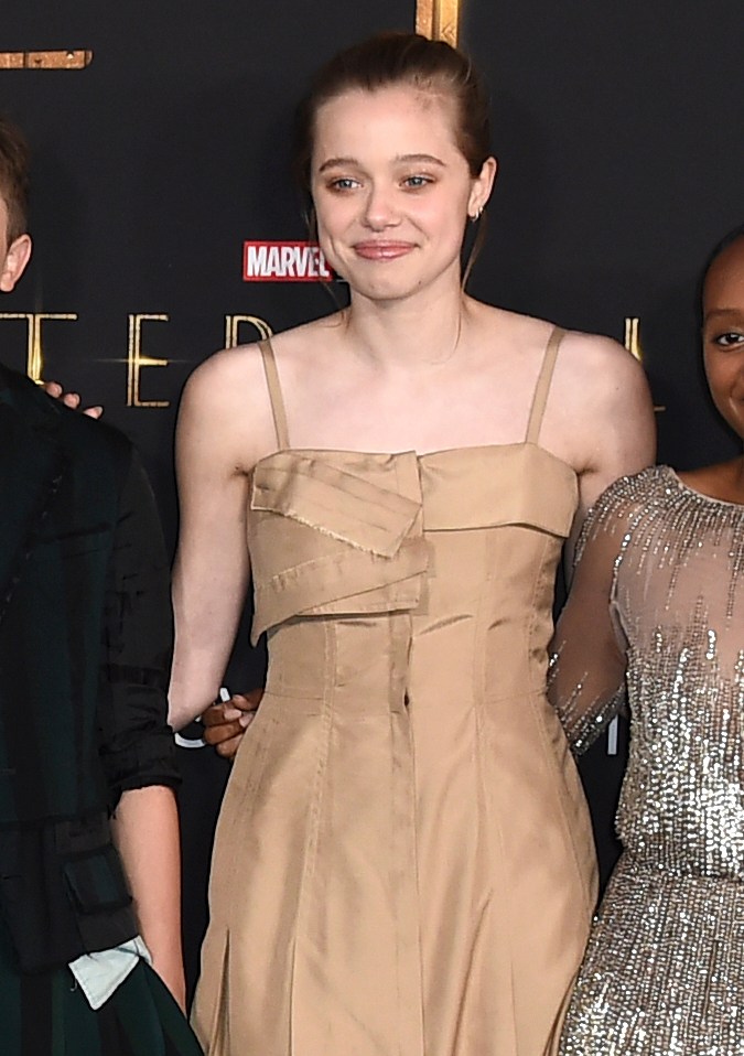 Shiloh Jolie-Pitt y Zahara Jolie-Pitt en el estreno de ‘Eternals’ en Los Ángeles, California. 18 de octubre de 2021.