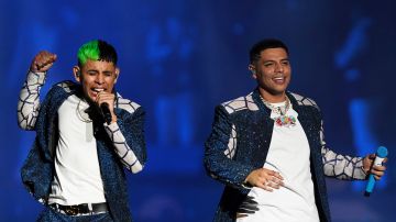 Grupo Firme está trabajando en una colaboración con Demi Lovato