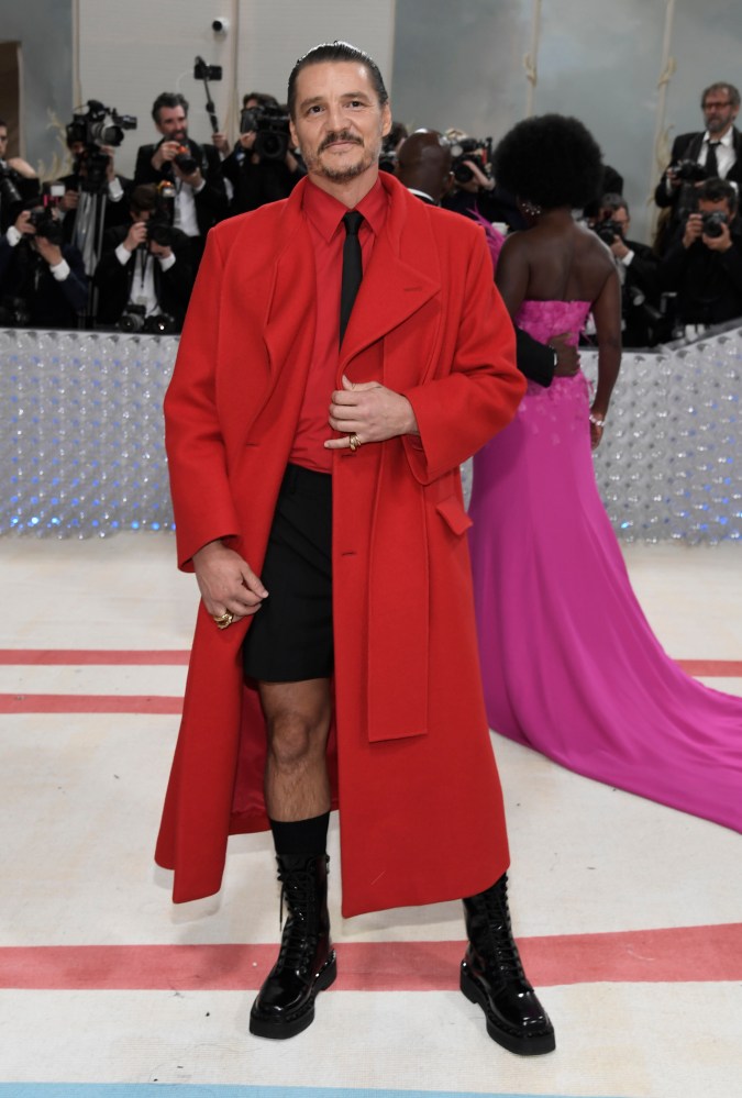 Pedro Pascal en la en la MET Gala 2023.