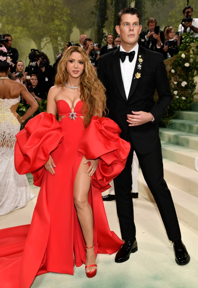 Shakira y Wes Gordon en la MET Gala 2024.