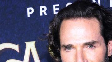 Sebastián Rulli no se intimó ante la incómoda pregunta de Adamari López.