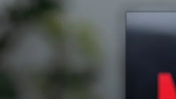 Todo lo que tienes que saber sobre ‘El poder de la moda’, la nueva cinta en Netflix que lidera el top 10.