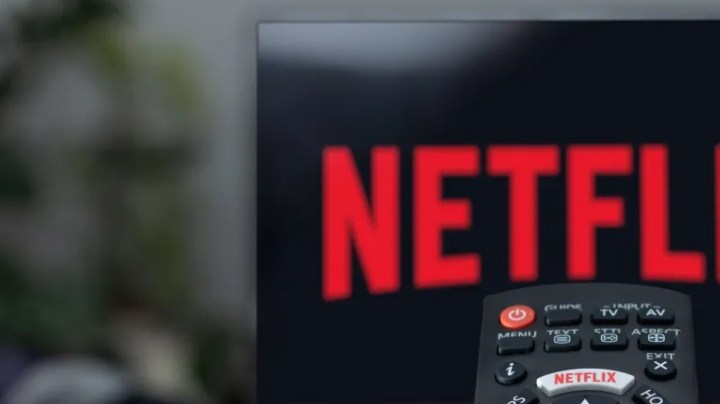 Todo lo que tienes que saber sobre ‘El poder de la moda’, la nueva cinta en Netflix que lidera el top 10.