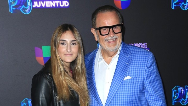 Raúl de Molina tiene una relación muy cercana con su única hija, Mía.
