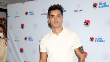 Christian Estrada fue criticado por los conductores de 'En Casa con Telemundo'.