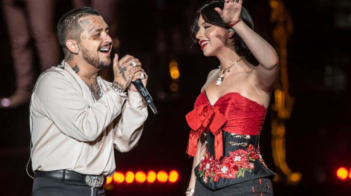 Ángela Aguilar y Christian Nodal mantienen un romance muy controversial.