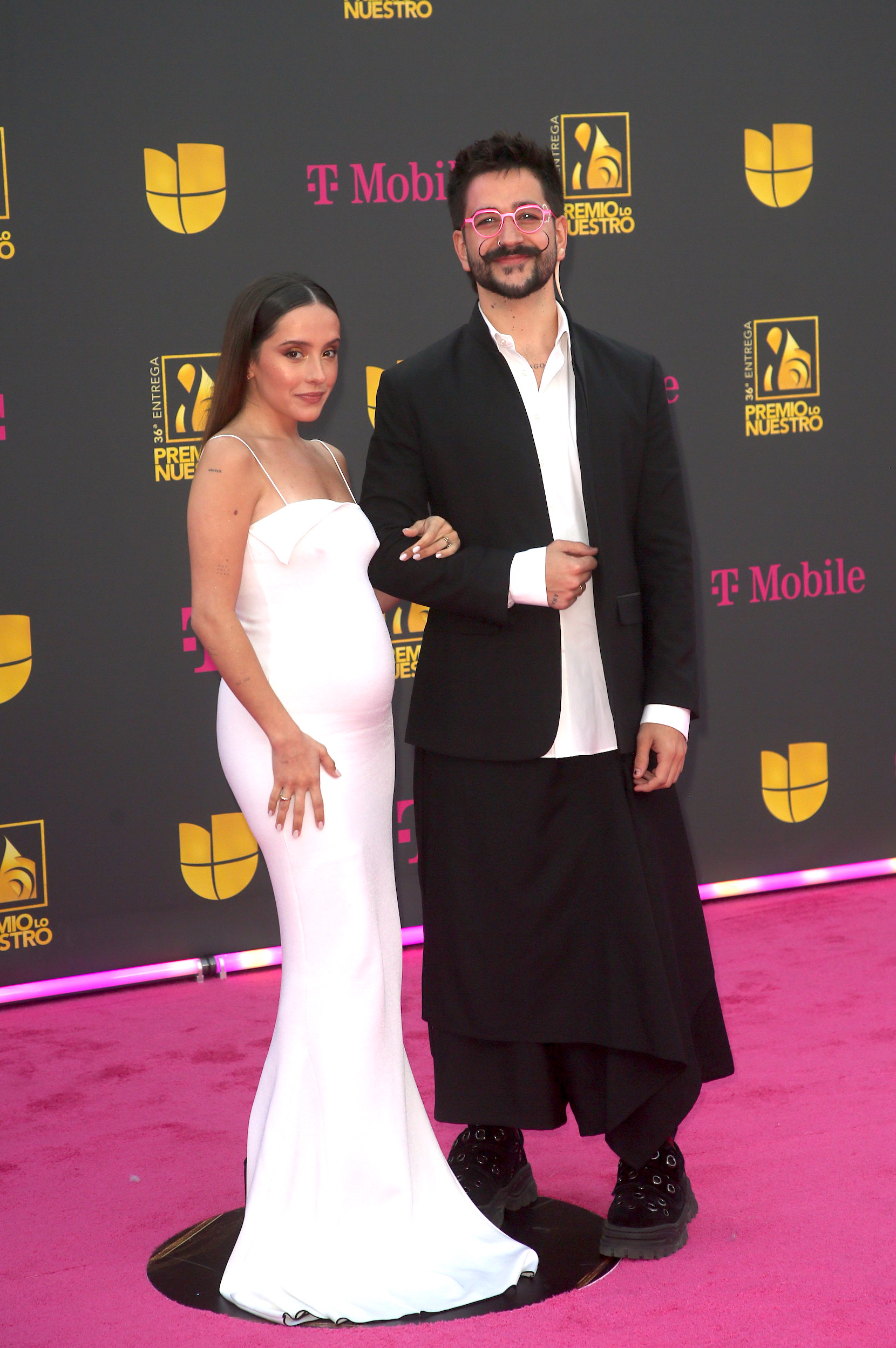 Evaluna y Camilo en la alfombra de la 36 edición de "Premio Lo Nuestro" (Univision) a la música latina/Miami, 22 de febrero 2024.