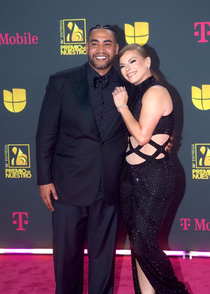 Don Omar y Olga Tañón en la alfombra de la 36.ª edición de "Premio Lo Nuestro".