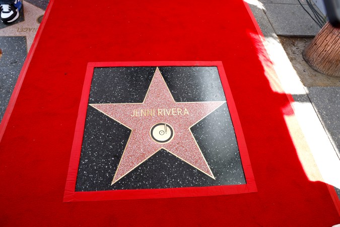 Estrella póstuma de Jenni Rivera en el Paseo de la Fama de Hollywood.